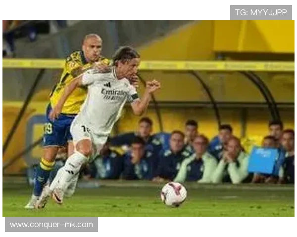 皇马青训助力维尼修斯成长：从潜力新星到世界级球星的蜕变之路